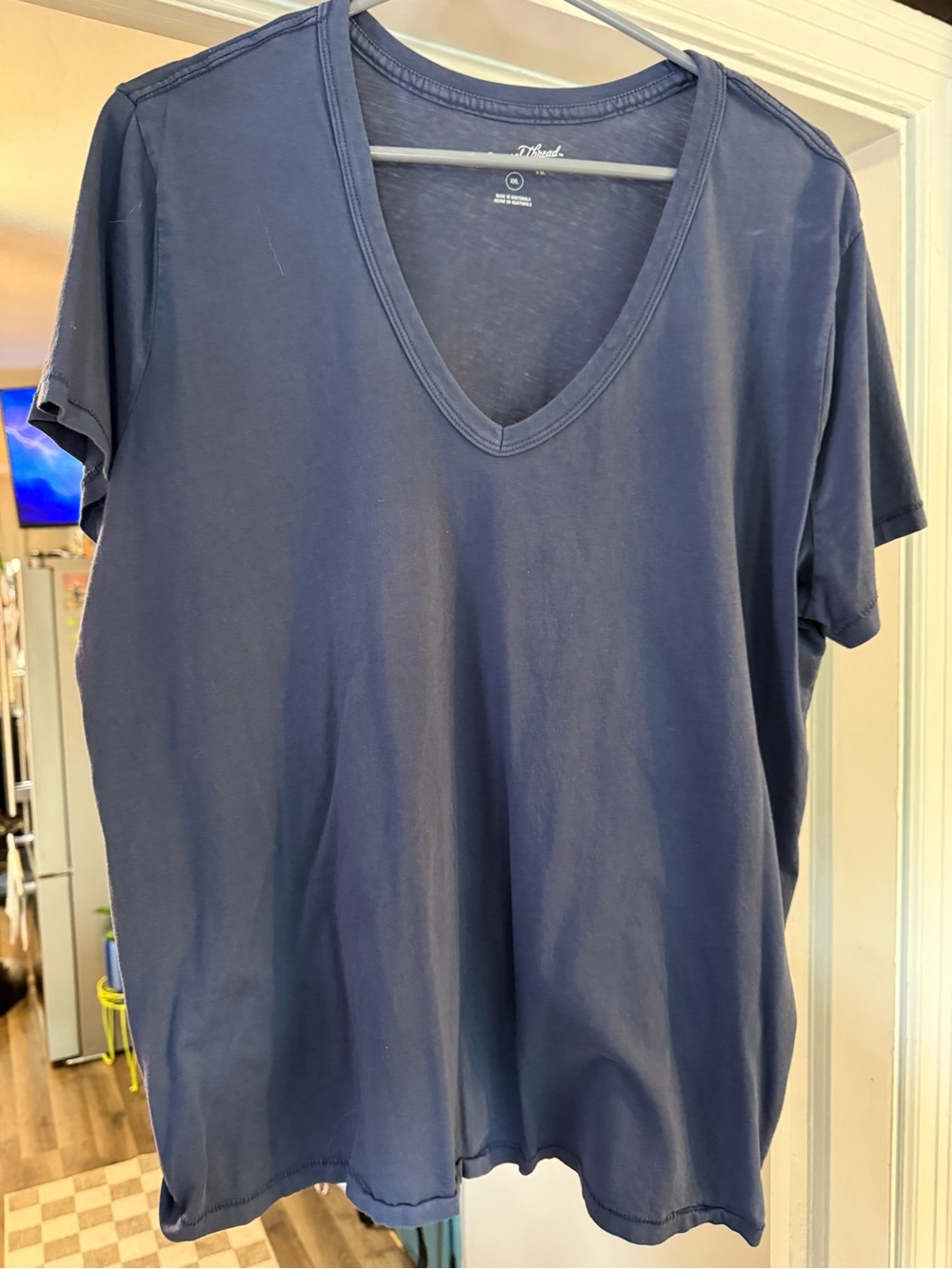 Universal Thread XXL Washed Navy V Neck Tee Shirt Short Sleeve Casual Basic